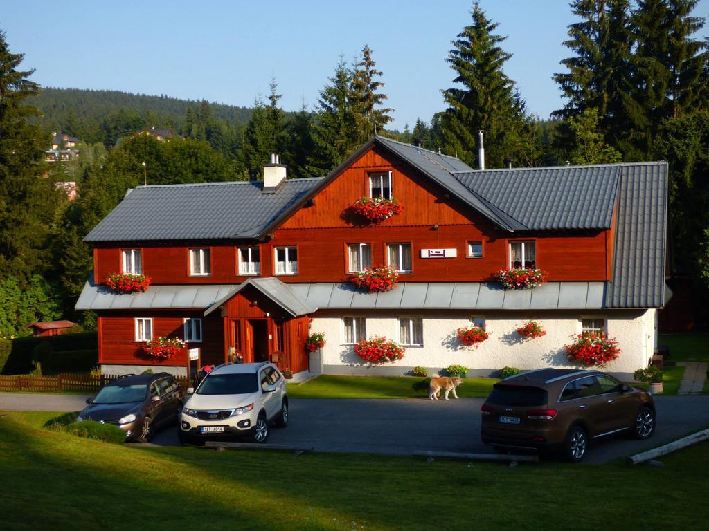 Chalupa U Beranu Hotel Харачов Екстериор снимка